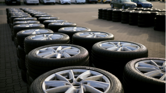   ÖAMTC: 16 Sommerreifen im Test 