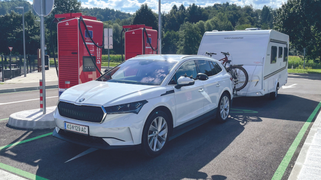 E-Auto mit Wohnwagen: Eine Hänger-Partie!