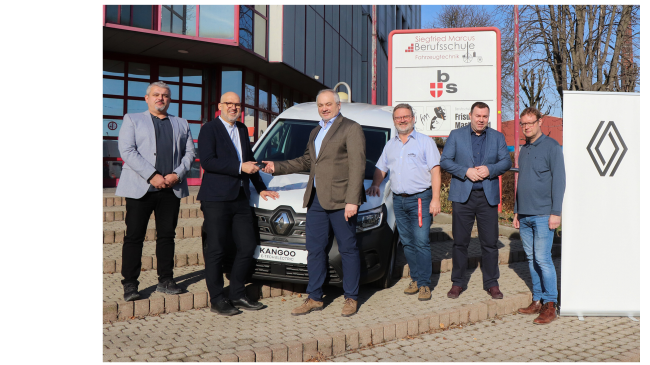  Renault übergibt Kangoo Van E-Tech an Siegfried Marcus Berufsschule