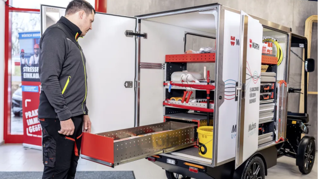  E-Cargobikes mit individuell konfigurierbaren Regalsystemen