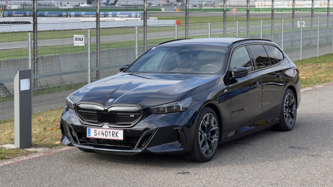  Test: BMW i5 Touring