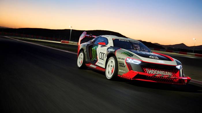 Audi S1 Hoonitron steht in Wien