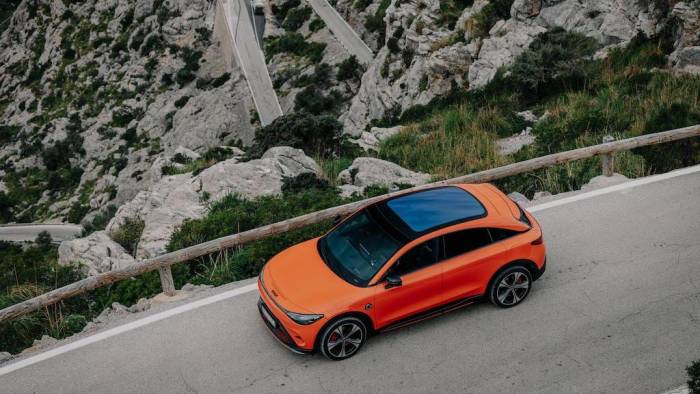 Weiterhin einfach anders