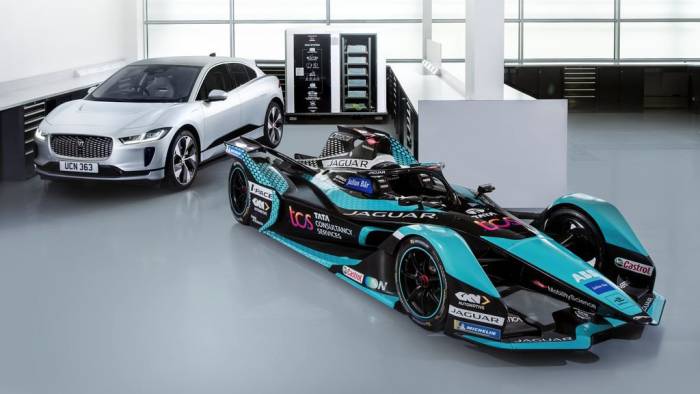 Stationäre Stromspeicher bei Jaguar Land Rover