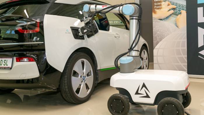 Wenn der Laderoboter die Arbeit übernimmt