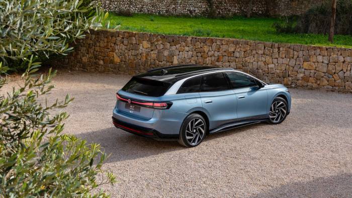 Zwischen Kombi und Shooting Brake