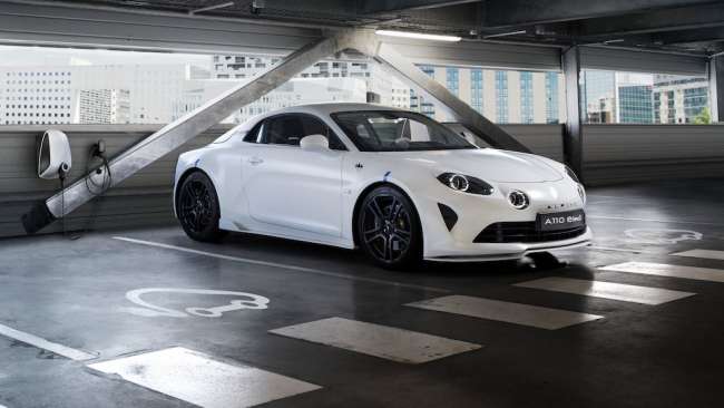 Mit offenem Dach und modifiziertem Megane-Antrieb