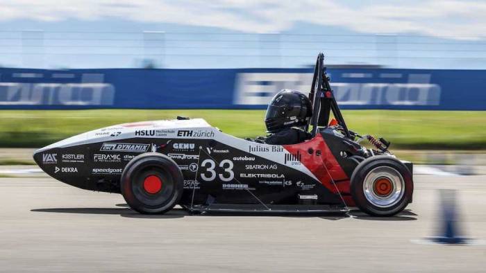 Sprint: Unter eine Sekunde auf 100 km/h!