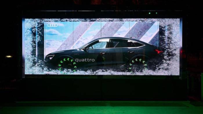 VIDEO: Eisiger Audi durch Hollywood-Technologie