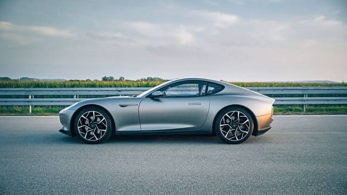 Im Namen des Vaters und des Sohnes