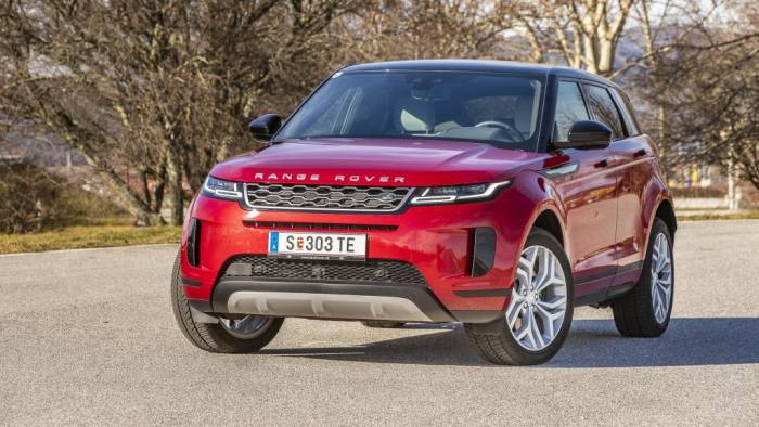 Range Rover Evoque P300e