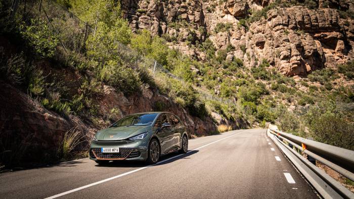 Reaktives Spaßmobil: Born VZ