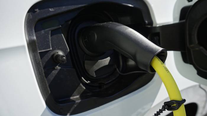 Stromer immer noch günstiger als Verbrenner