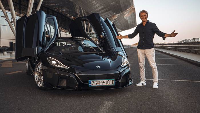 Mate Rimac übergab den Wagen persönlich