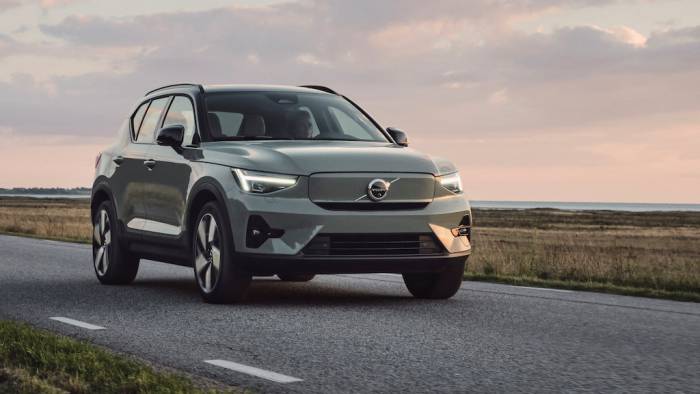 Frischer Grill, veganes Interieur, geänderte Modellstruktur