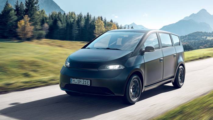 Die Außenhaut besteht aus Solarzellen