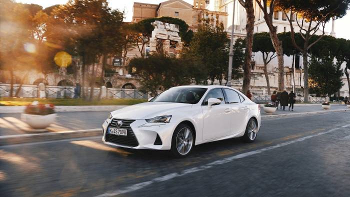 Lexus IS 300h