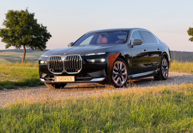  Test: BMW i7
