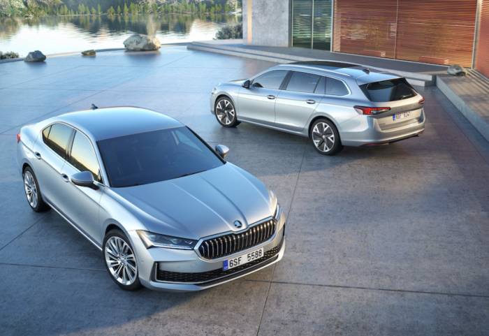  Erstkontakt: Das ist der neue Skoda Superb