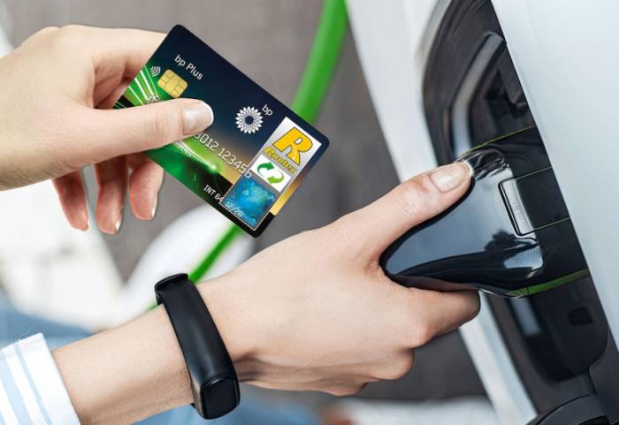  Mehr Kosteneffizienz mit der bp Fuel & Charge Tankkarte