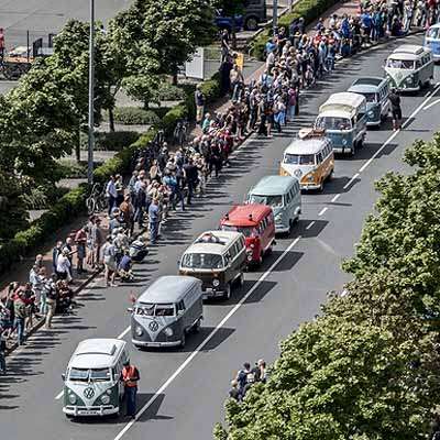  20.000 Fans bei Bulli-Festival