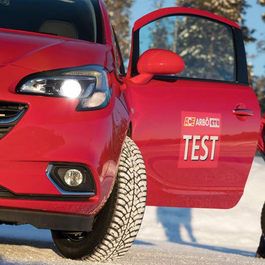  Auf Schneefahrbahn kaum Unterschiede