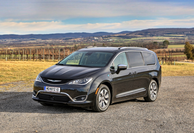 Chrysler Pacifica: Voyagers teilelektrische Rückkehr