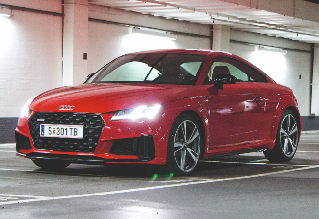   Audi TT: Kugelstoßen als Funsport