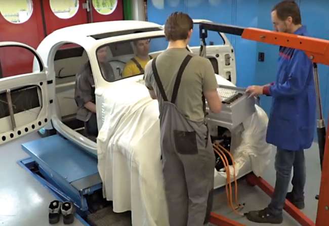  Das Steyr Baby bleibt putzig