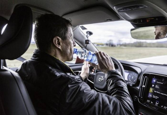  Ablenkung am Steuer: Die Gefahren getestet