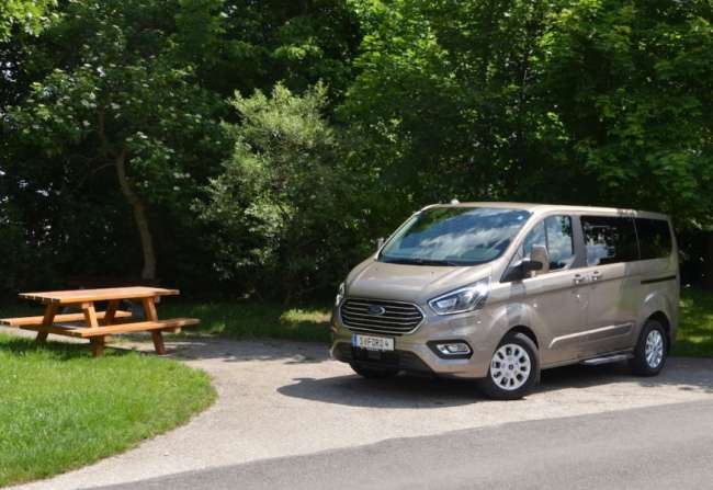  Test: Ford Tourneo Custom PHEV Titanium