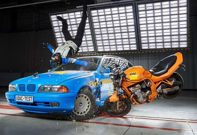  Airbag-Westen für Motorradfahrer im Test