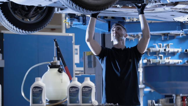  ZF zeigt Antriebsstrang-Lösungen auf der Automechanika