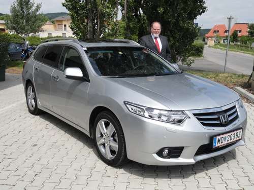  120 Stück vom überarbeiteten Honda Accord