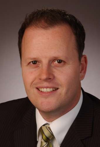  Händlern vorbehalten