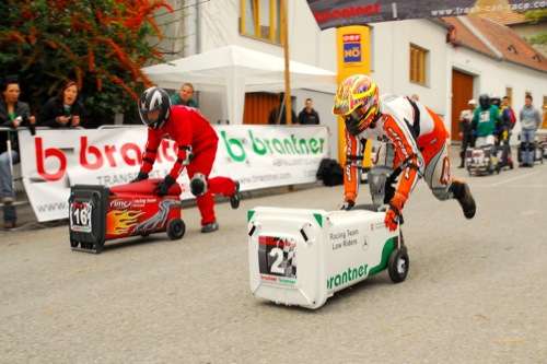  Die rasenden Mülltonnen