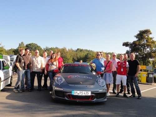  Zwei flotte Runden am Nürburgring
