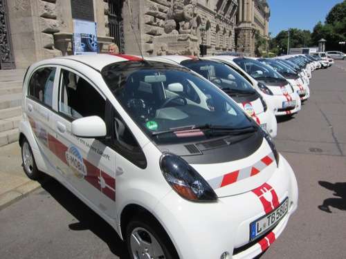  Österreicher sehen Zukunft der Elektromobilität positiv