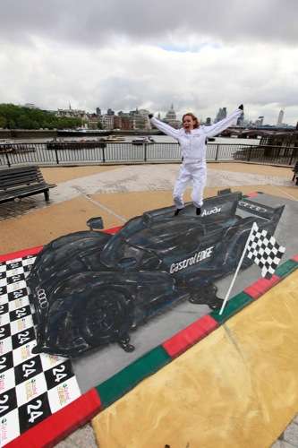  Kunst in 3D: Fans „standen“ auf Le Mans-Siegerwagen 