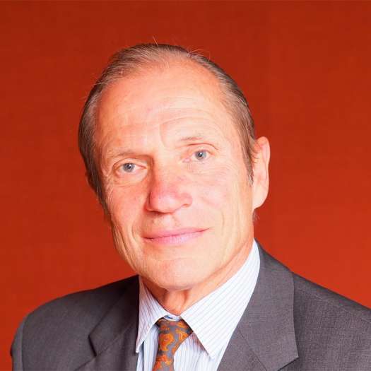  Bekannter Name an Importeursspitze