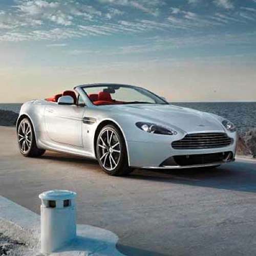  Italiener steigen bei Aston Martin ein