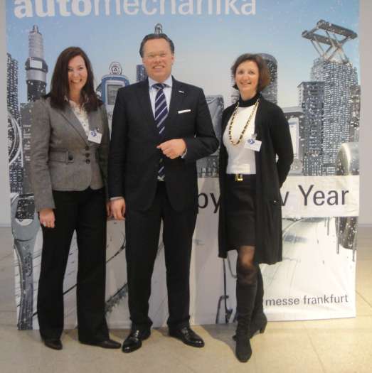  International informiert