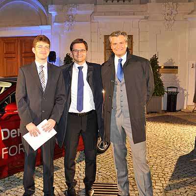  Ford unterstützt „Licht ins Dunkel“