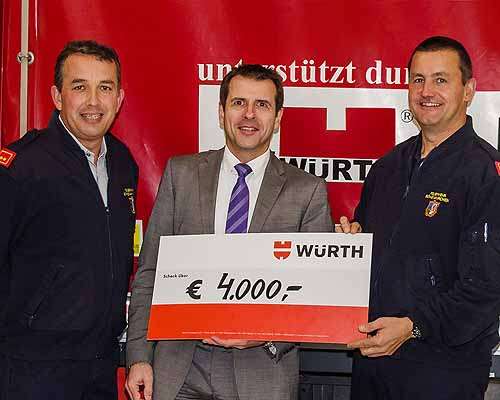  Spende für die Feuerwehr
