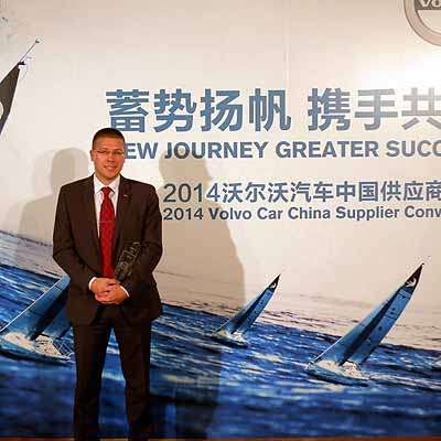  ZKW baut chinesischen Standort aus