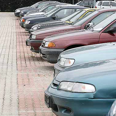  Gebrauchte: Leichtes Minus