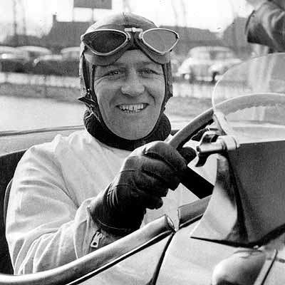  Queen ehrt Cheftester a.D.