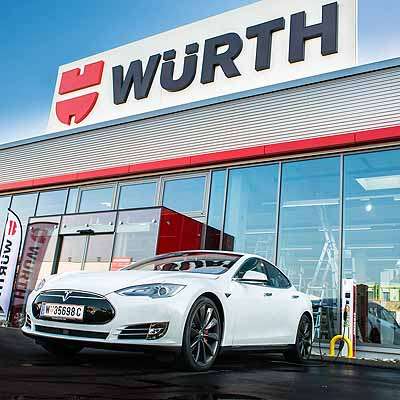  Strom tanken im Kundenzentrum