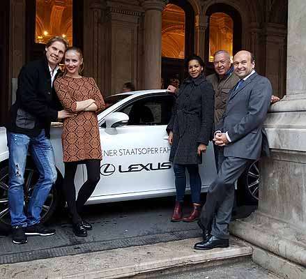  Staatsoper fährt Lexus