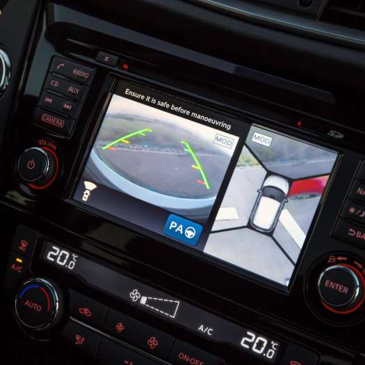  Nissan entwickelt Kameras selbst